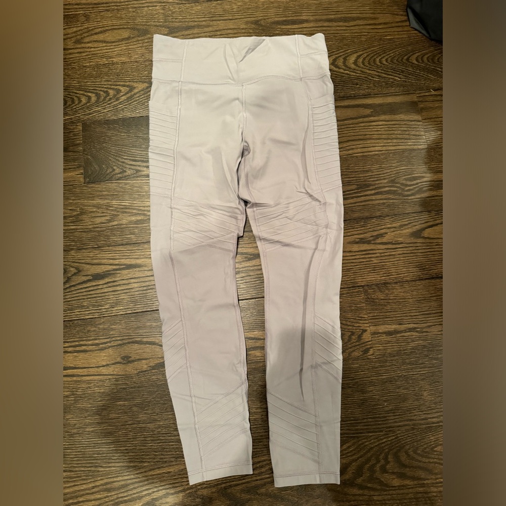 Athleta Soft Gray/Purple Leggings